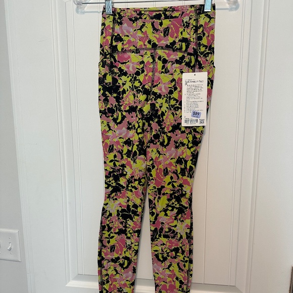 Lululemon Women’s Swift Speed HR Tight 28” Size 2 Inflect Floral Leggings NWT - Picture 1 of 2